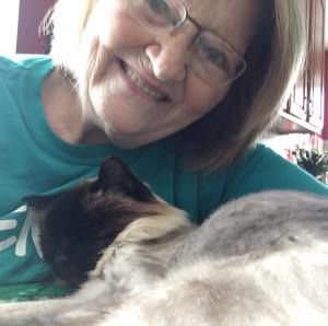 Meet your Posher, Carolyn